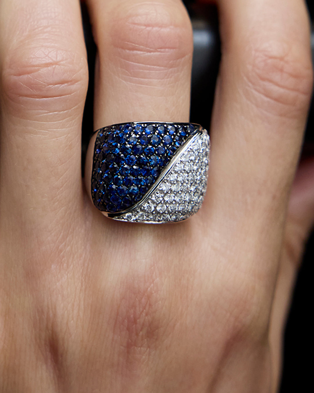 Lune Sapphire Diamond Ring 18K White Gold