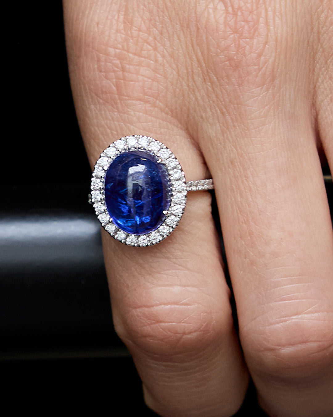 AZURA SAPPHIRE DIAMOND RING