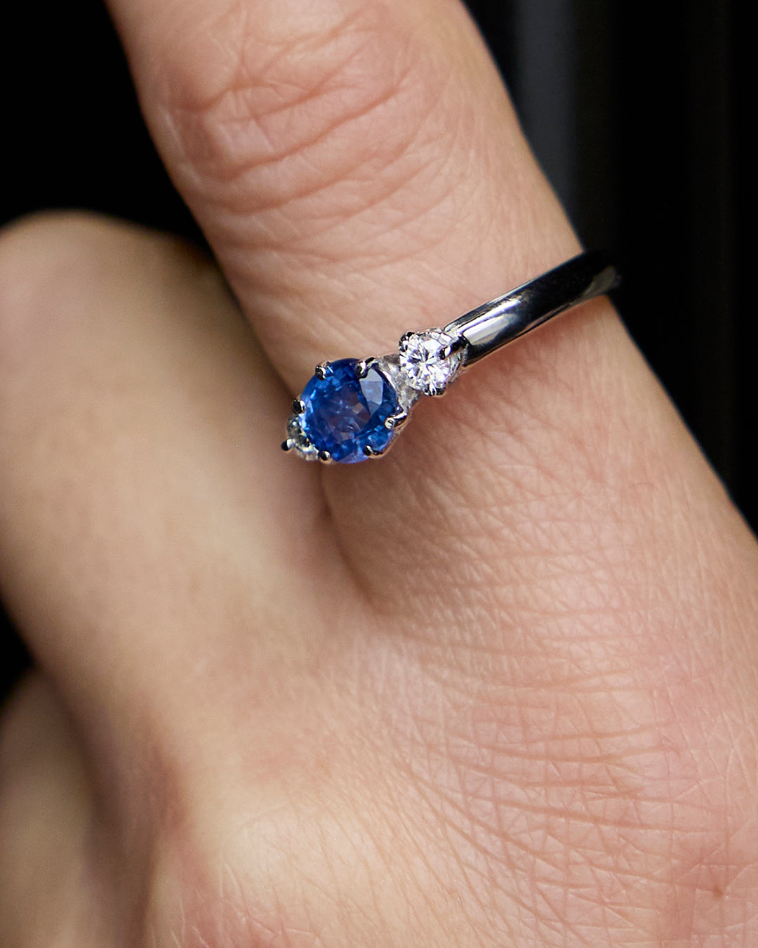 ELISE SAPPHIRE DIAMOND RING