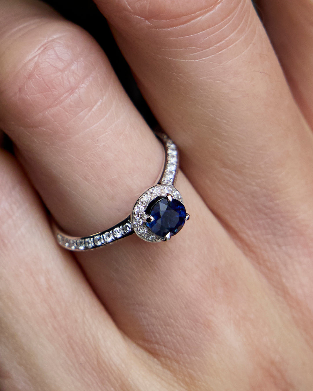 LAZULI SAPPHIRE DIAMOND RING