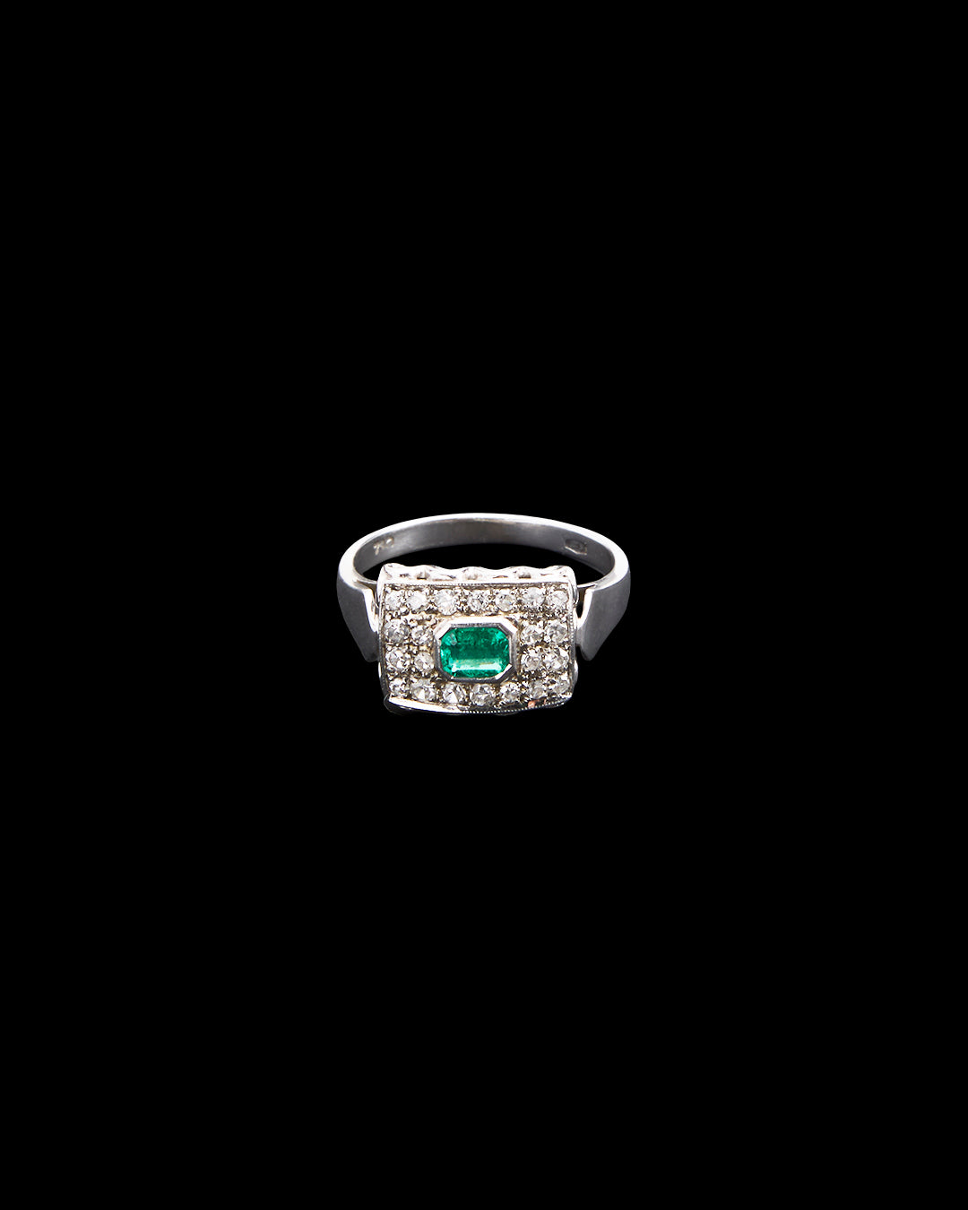 Emerald Icon Diamond & Emerald Ring 4.9 g 18K White Gold