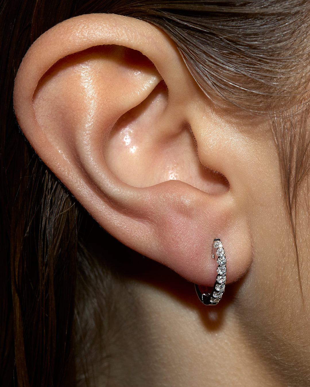 Éline Petite Diamond Hoop Earrings