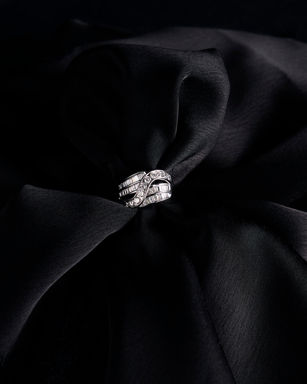 Art Deco No 12 Diamond Vintage Ring