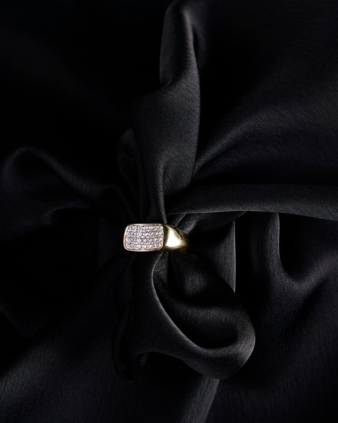 Auryn Diamond Vintage Ring