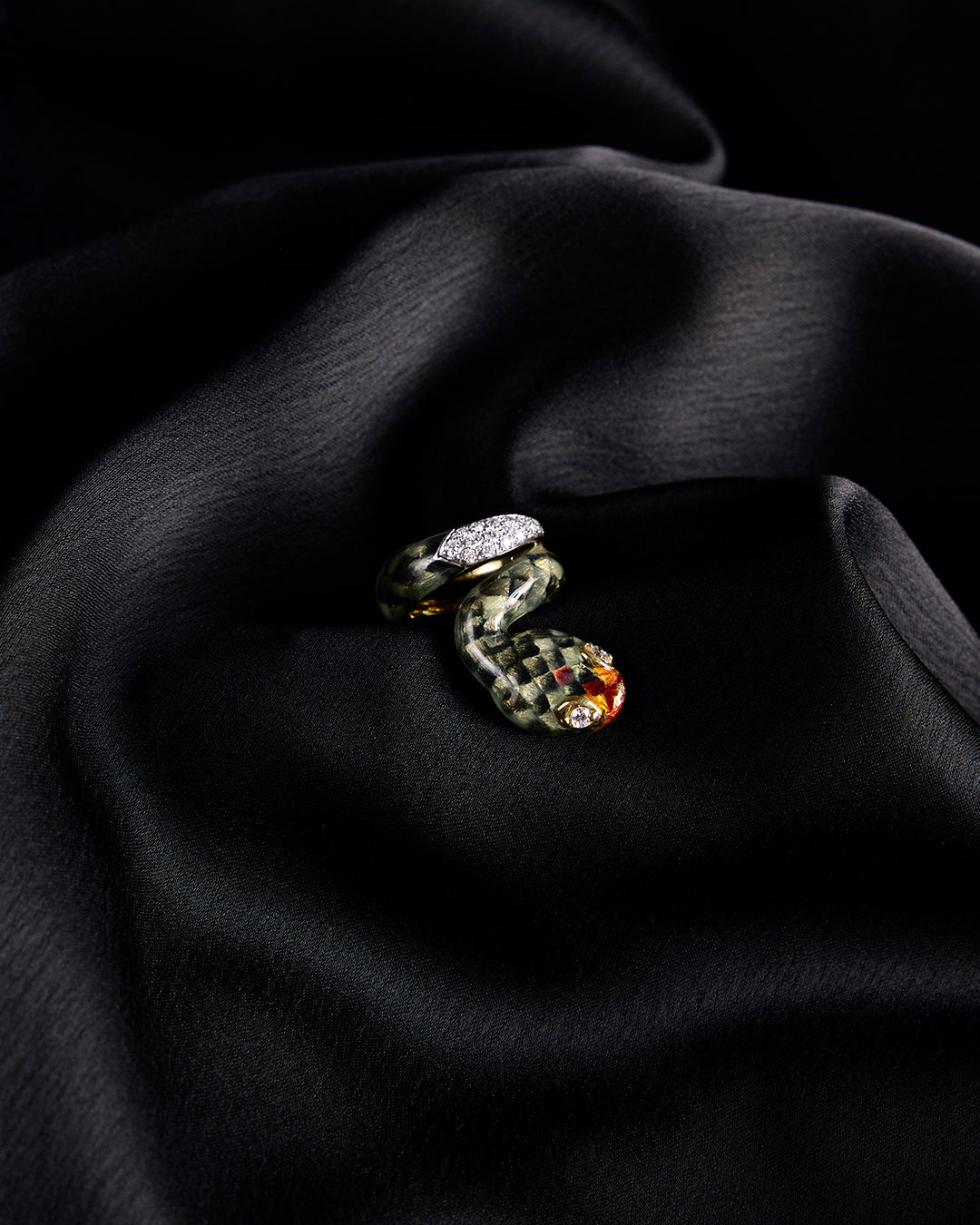 Kora Power Diamond Vintage Ring