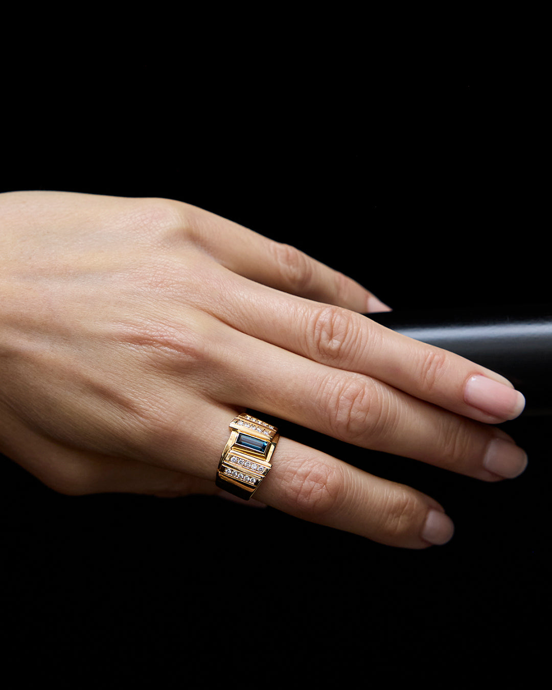 Noir Sapphire Diamond Ring 18K Gold