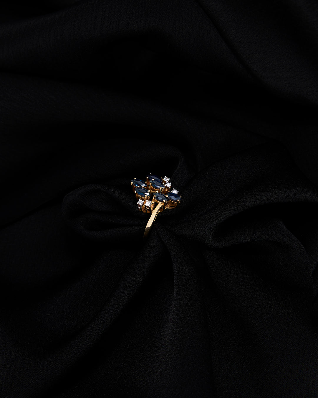 Minuit Sapphire Diamond Ring