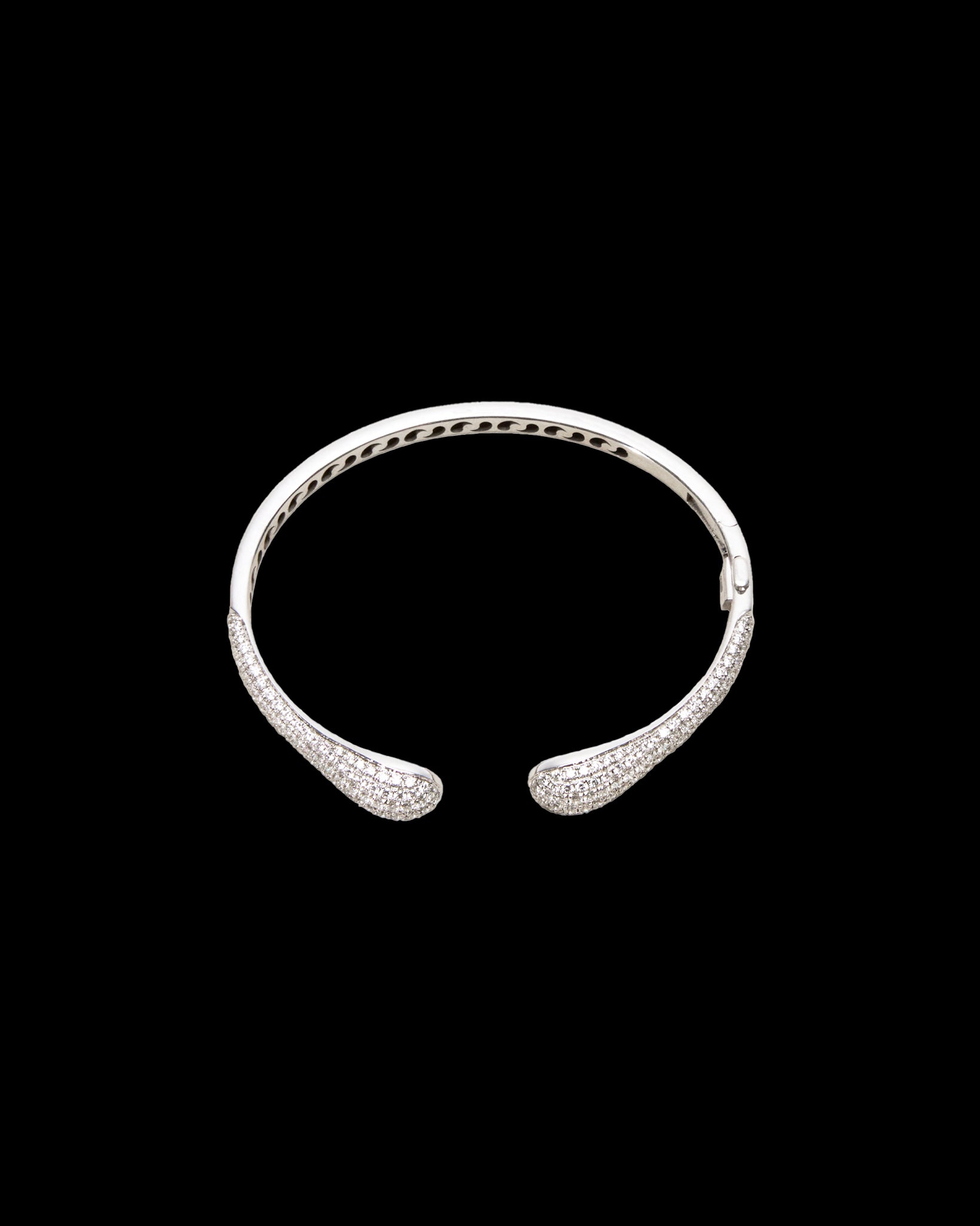 Aurum Curve Diamond Vintage Bracelet