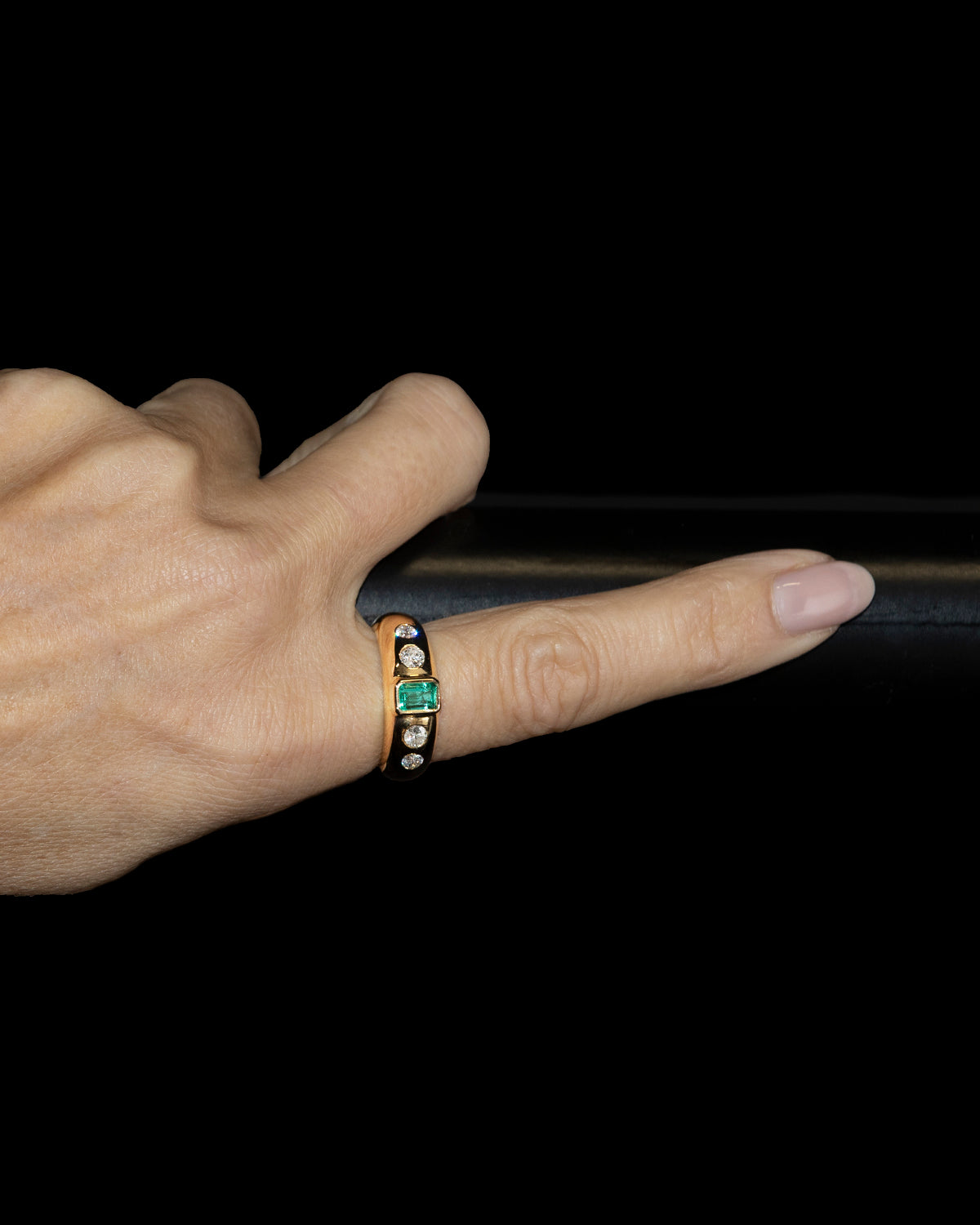 Vivelle Emerald & Diamond Vintage Ring