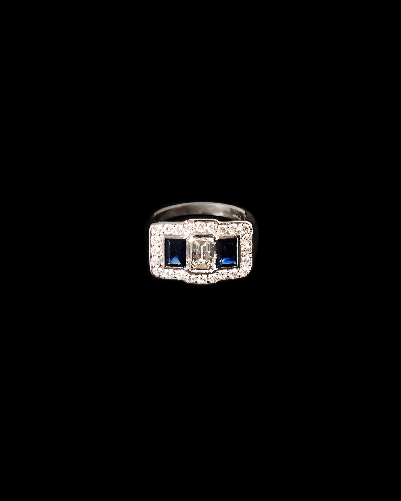 Valenne Platinum Vintage Ring