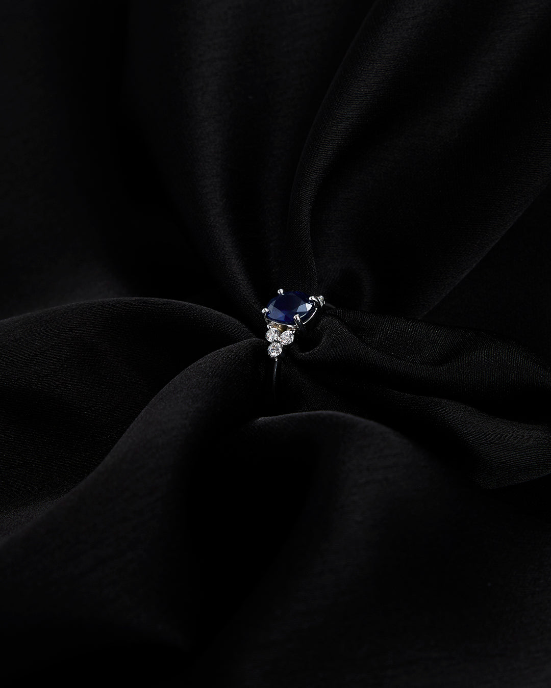 STELLA SAPPHIRE DIAMOND RING