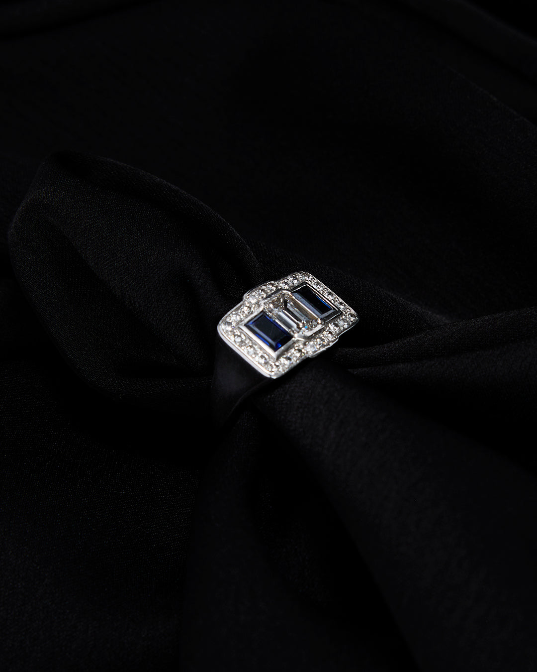 Valenne Platinum Diamond Ring